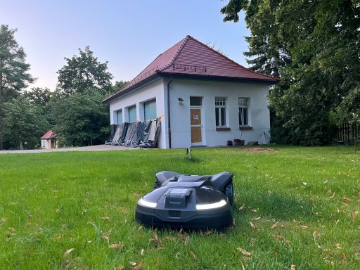 Rasenroboter, Automatik im Garten, Installation, Mähroboter, Rasenmähen, Gras, Grasschnitt, schneiden, Zittau, Löbau, Görlitz Bautzen